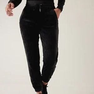 Cozy karma recover jogger